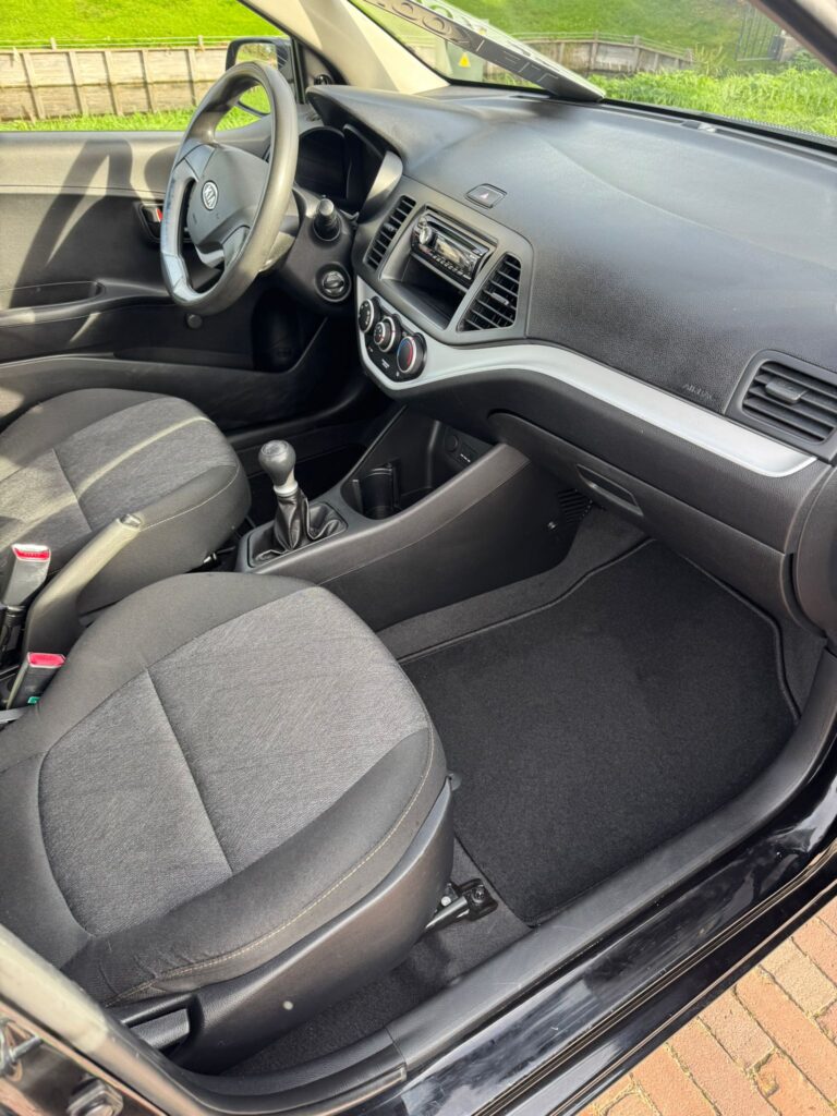 KIA Picanto-9